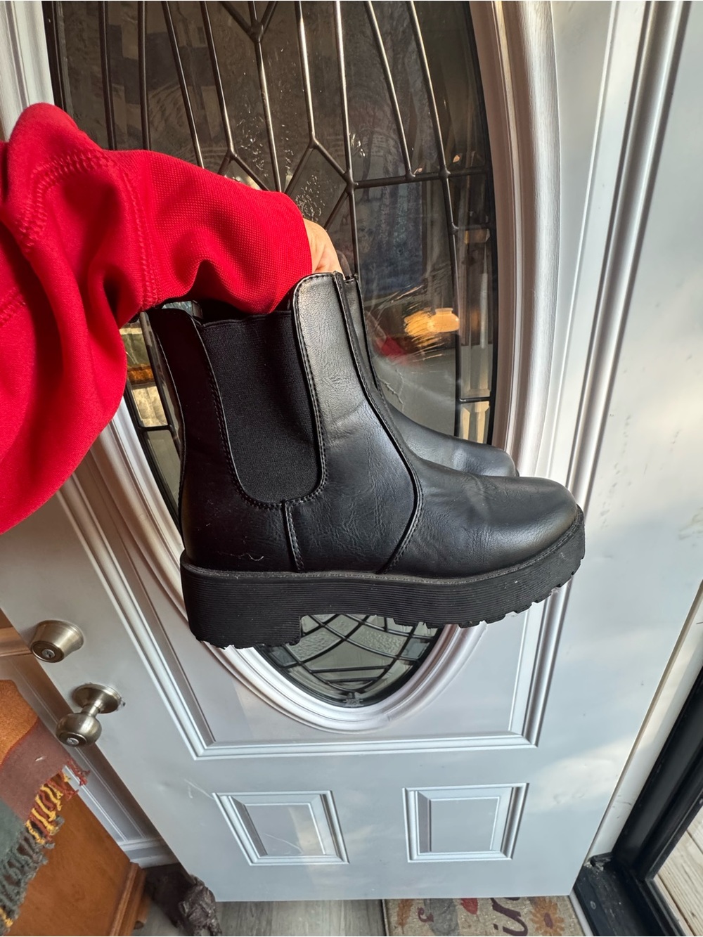 Dirty Laundry Black Chelsea Lug Sole Ankle Boots Women’s 6.5